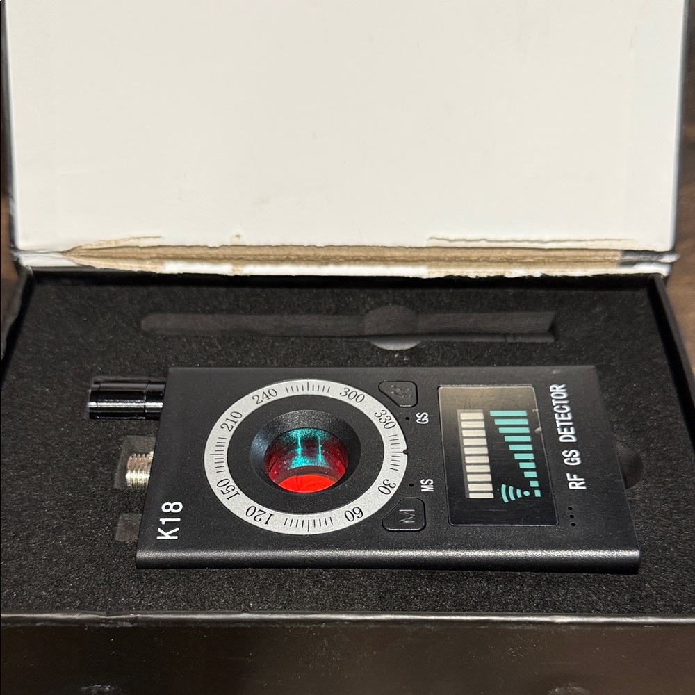 Advanced Detector GPS/SPY/MONITOR Detector - Black - Picture 2 of 2
